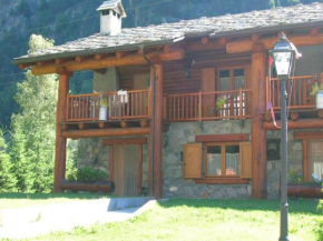 Chalet village situated in a quiet area Antey-Saint-André